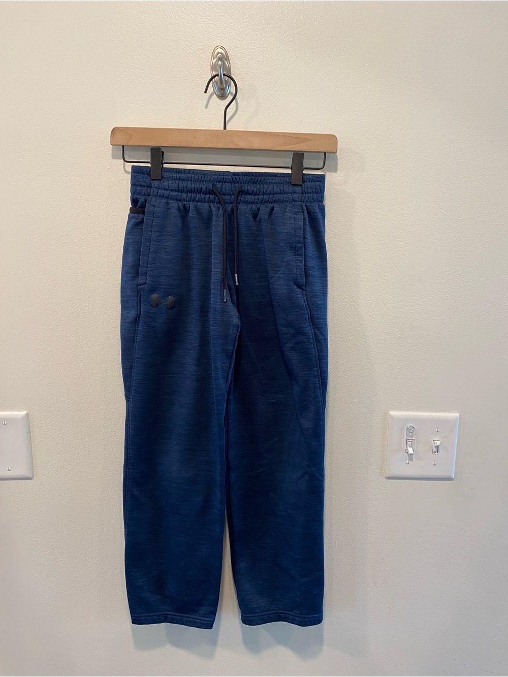 Under Armour fleece lined joggers sweatpants size youth medium blue athletic